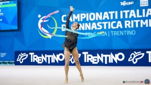 taglietti alice sfe06210 copia simone ferraro ph